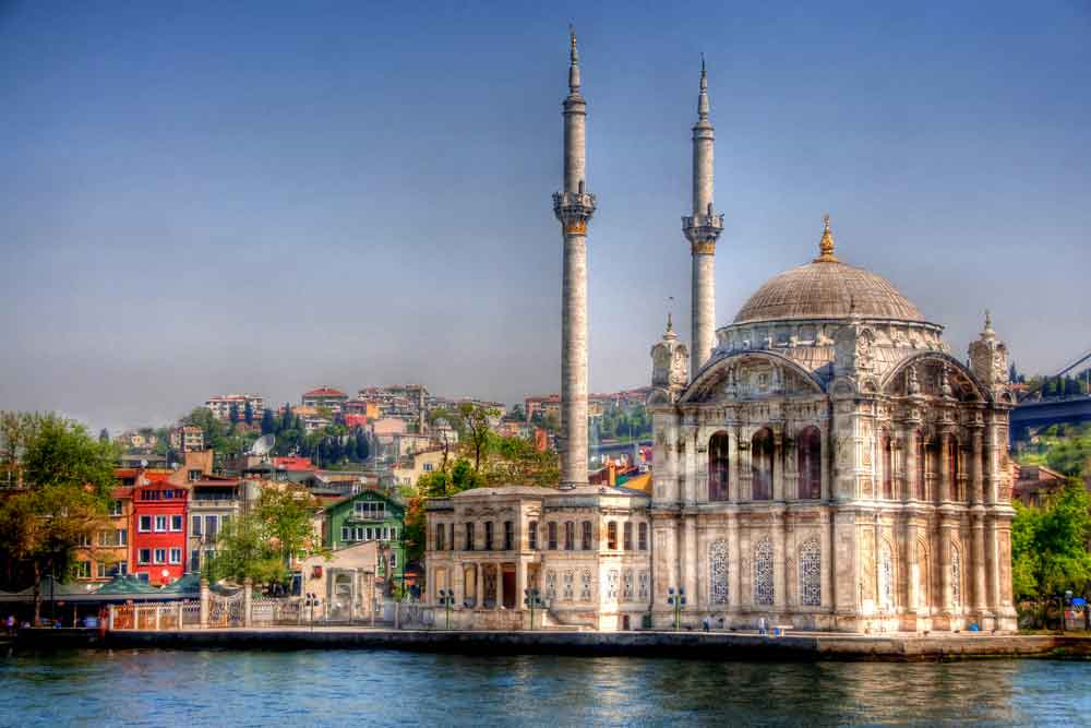 مسجد اورتاکوی استانبول (توضیحات و تصاویر)