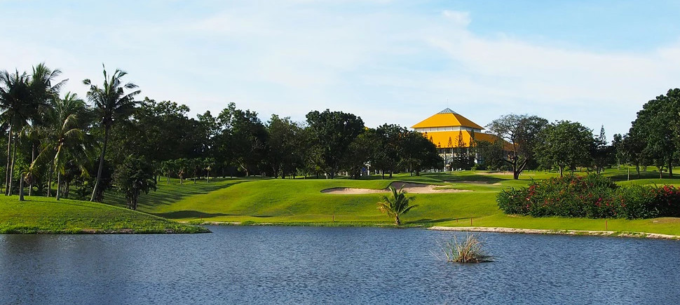 باشگاه فونیکس گلد گلف پاتایا Phoenix Gold Golf Club