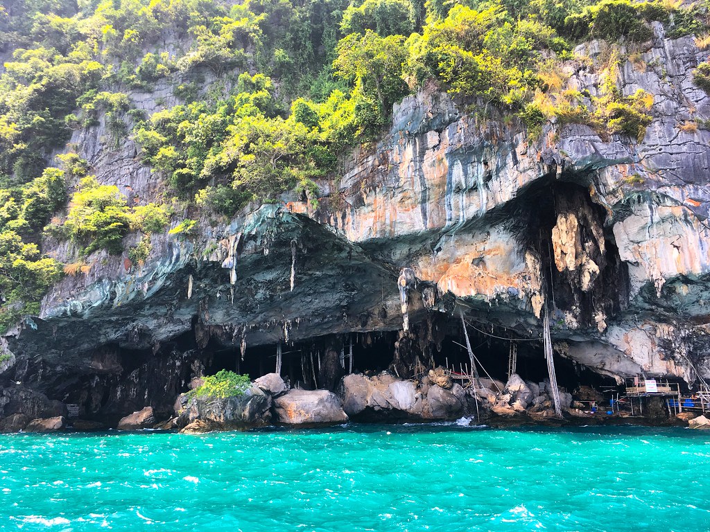 غاراسرارآمیز وایکینگ(Viking Cave)