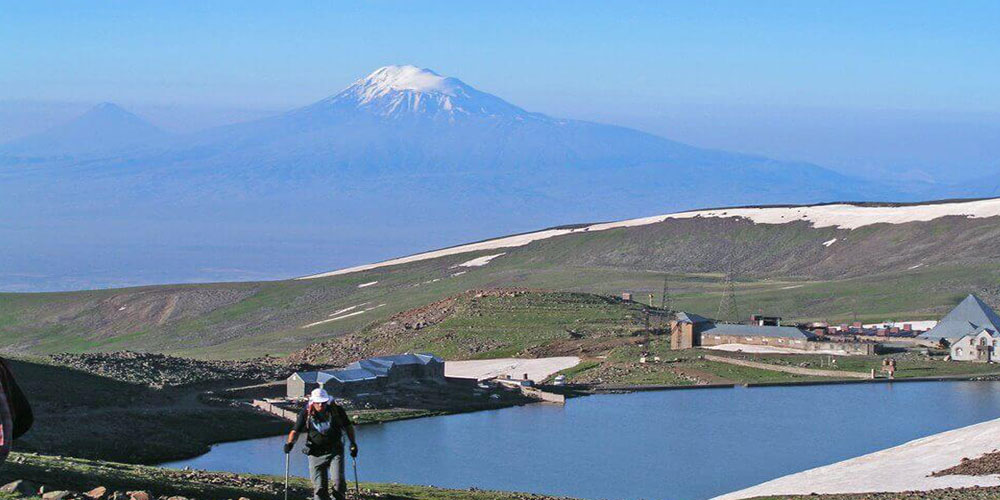 دریاچه كاری(Lake Kari)