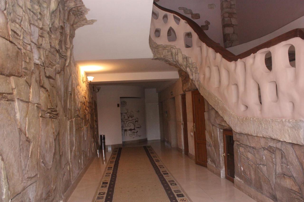 هتل نور دزورابرد ایروان ارمنستان