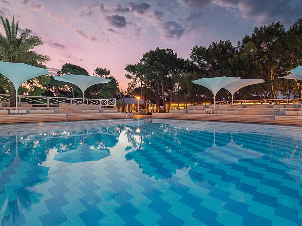 https://touryabtravel.com/Hotel/%D9%87%D8%AA%D9%84-%D8%B1%DB%8C%DA%A9%D8%B3%D9%88%D8%B3-%D8%B3%D8%A7%D9%86-%DA%AF%DB%8C%D8%AA-%DA%A9%D9%85%D8%B1-%D8%A2%D9%86%D8%AA%D8%A7%D9%84%DB%8C%D8%A7-%D8%AA%D8%B1%DA%A9%DB%8C%D9%87#thumbnail_7