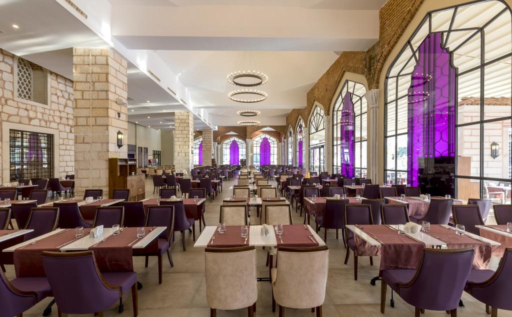 هتل سواندور توپکاپی پالاس لارا آنتالیا ترکیه