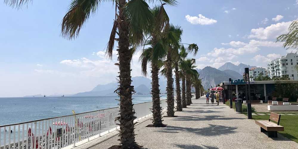 ساحل کنیالتی آنتالیا Konyaaltı Beach