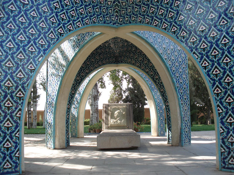 آرامگاه کمال‌الملک(نقاش‌باشی و کمال‌الملک ایران)