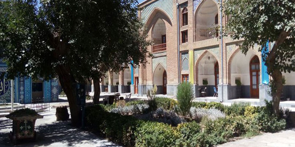 مدرسه‌ی تاریخی عباس قلی خان شاملو(معماری زیبای ایرانی)