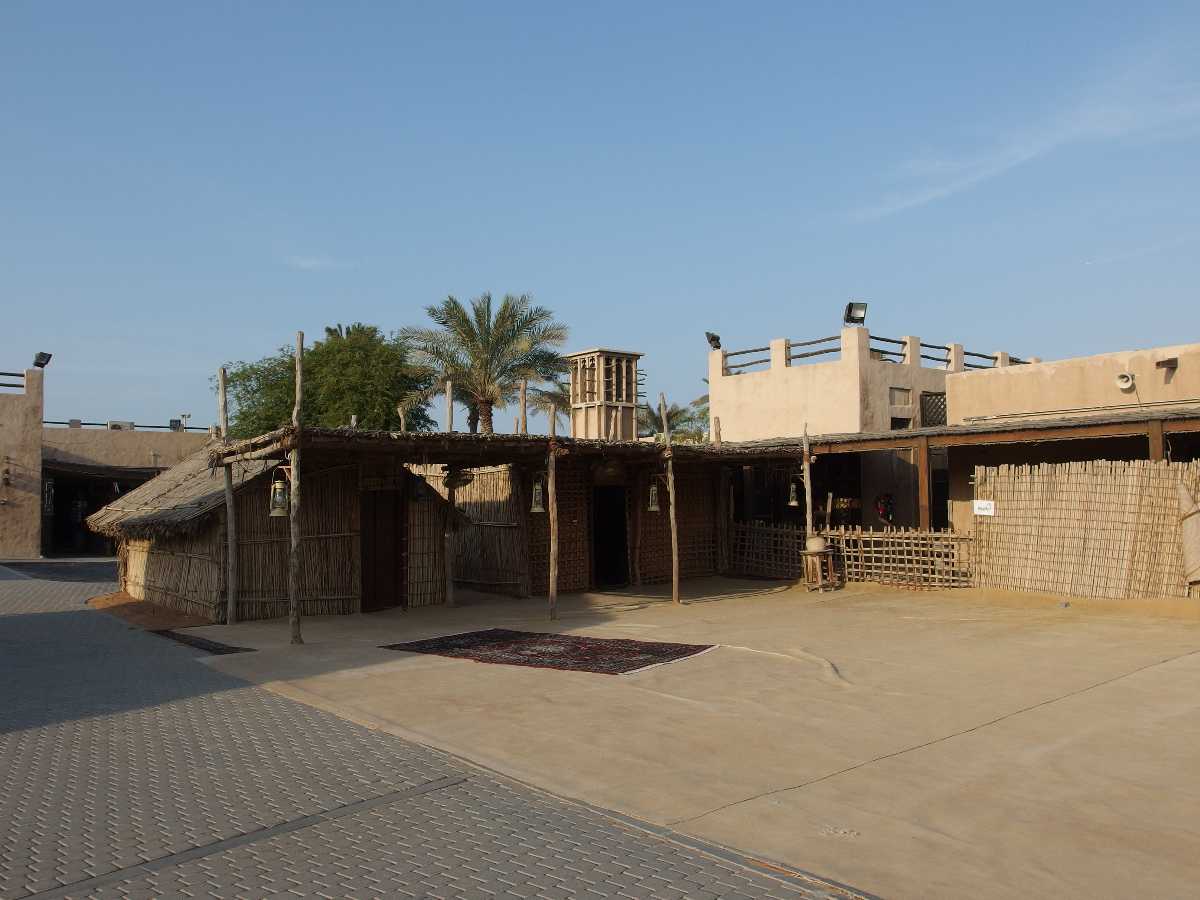 بور دبی(Bur Village Village)