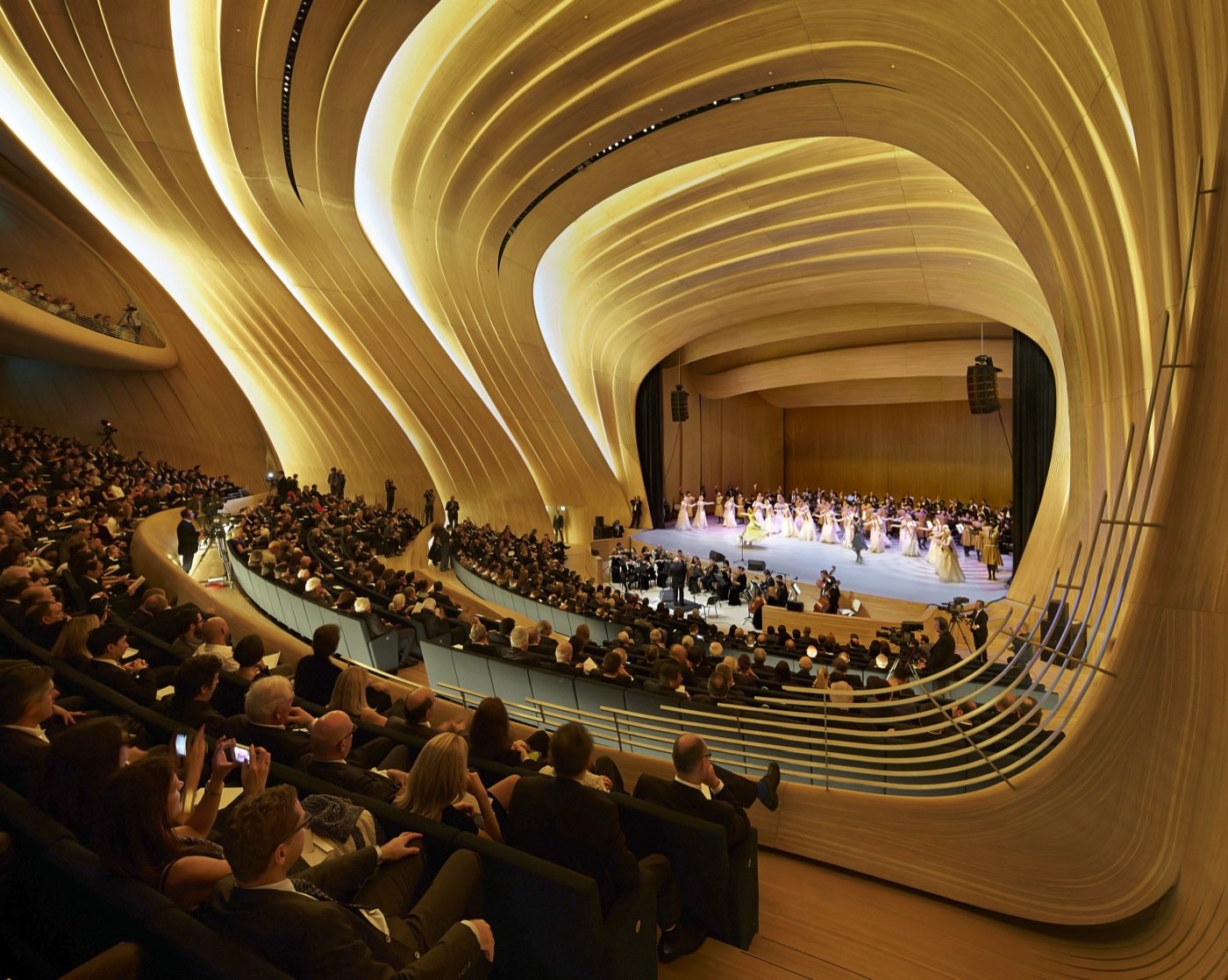 مرکز حیدر علی اف طرحی از Zaha Hadid