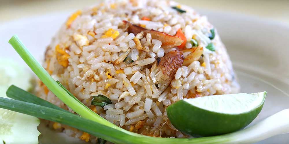 -کائو فاد (برنج سرخ شده) (Kao phad fried rice)