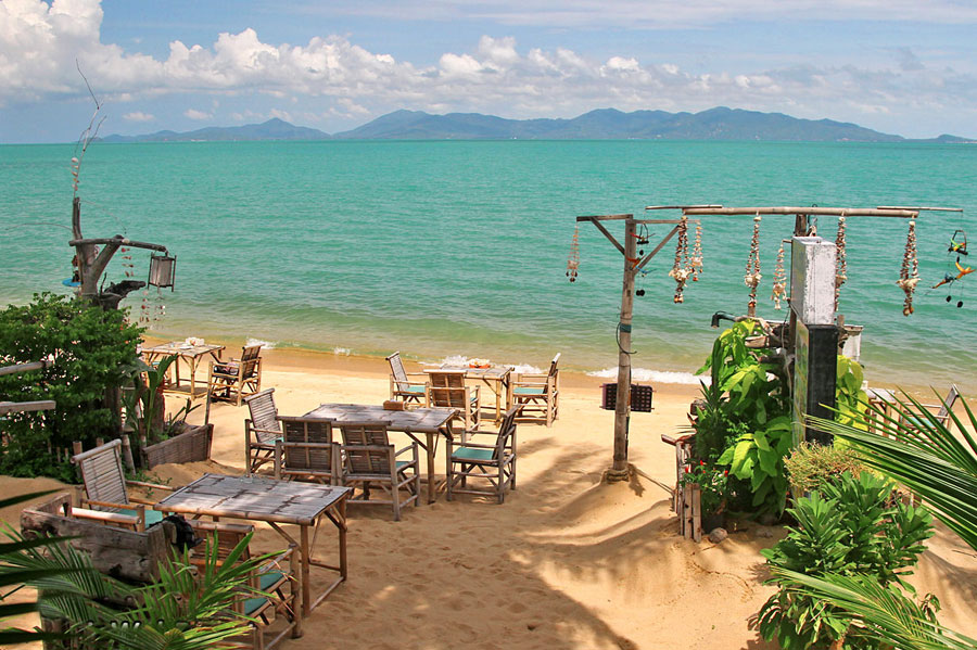 ساحل مائه نام ساموئی Maenam Beach